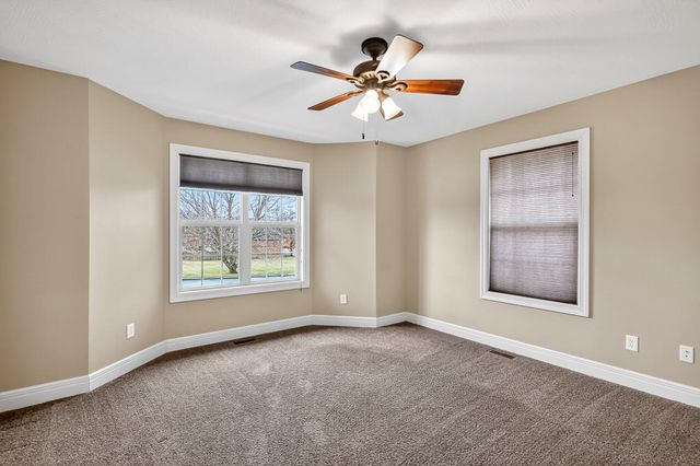 4479 E Summerfield Drive, Springfield, MO 65802