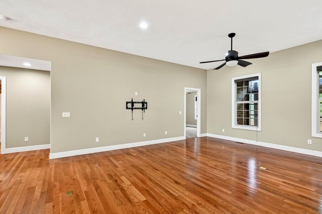 4479 E Summerfield Drive, Springfield, MO 65802