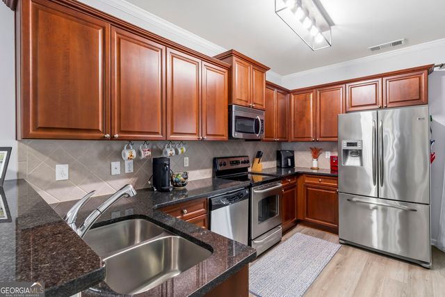 1472 Liberty Parkway NW, Atlanta, GA 30318