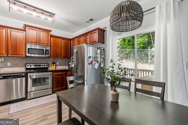 1472 Liberty Parkway NW, Atlanta, GA 30318