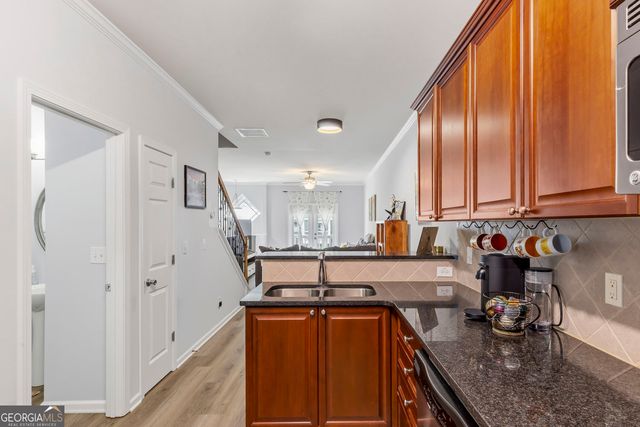 1472 Liberty Parkway NW, Atlanta, GA 30318