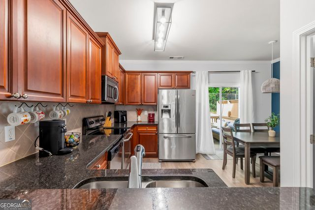 1472 Liberty Parkway NW, Atlanta, GA 30318