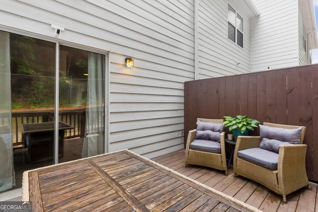 1472 Liberty Parkway NW, Atlanta, GA 30318