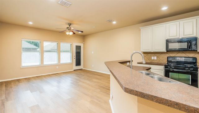 1405 Samantha Creek Drive, Little Elm, TX 75068