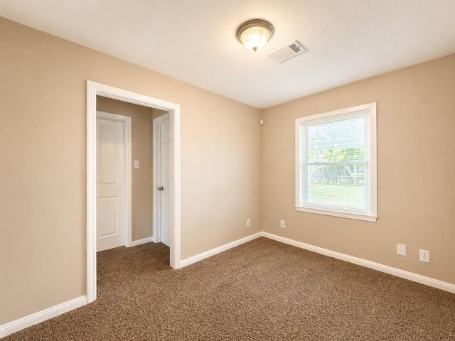 8069 Juliabora Street, Houston, TX 77017
