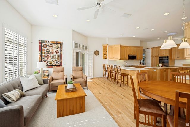 2321 E MAKENNA CT, Holladay, UT 84117