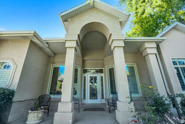 2321 E MAKENNA CT, Holladay, UT 84117