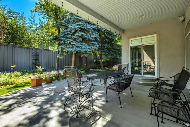 2321 E MAKENNA CT, Holladay, UT 84117