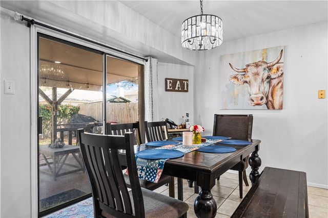 2709 Parkgreen Dr, Corpus Christi, TX 78414