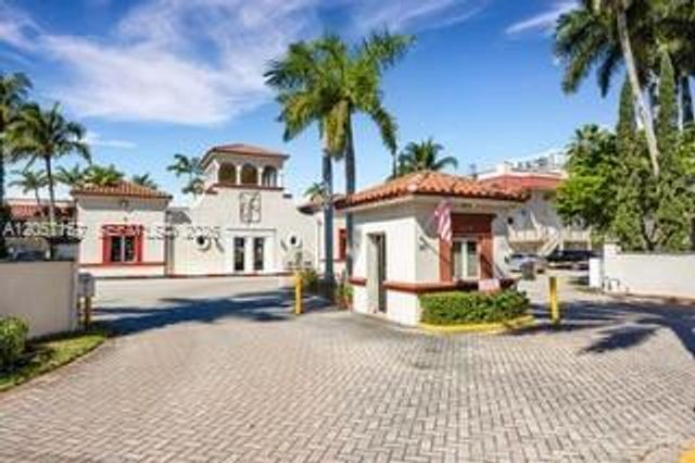 6709 N Kendall Dr 219, Pinecrest, FL 33156