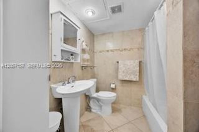 6709 N Kendall Dr 219, Pinecrest, FL 33156