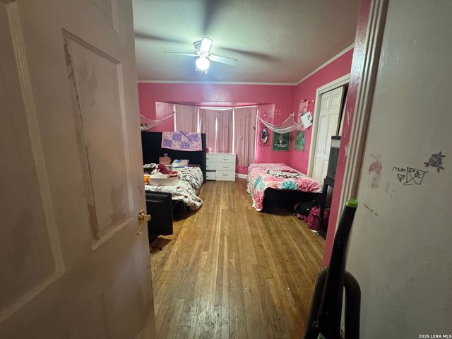 1117 E Brazos, Pearsall, TX 78061