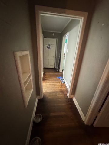 1117 E Brazos, Pearsall, TX 78061