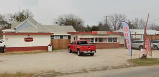 302 E Omega, Henrietta, TX 76365