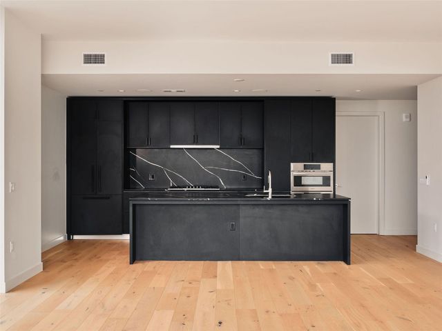 44 East Ave 4201, Austin, TX 78701