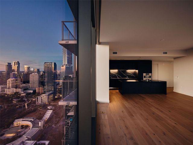 44 East Ave 4201, Austin, TX 78701