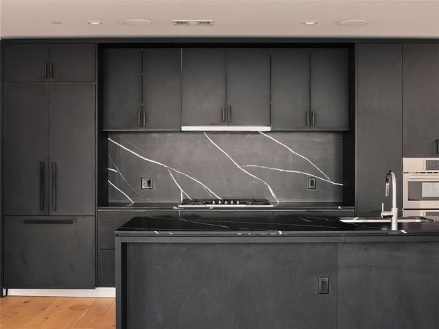 44 East Ave 4201, Austin, TX 78701