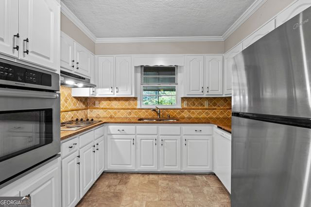 217 Hilltop Drive, Peachtree City, GA 30269