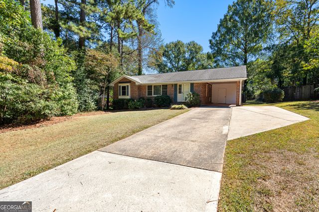 217 Hilltop Drive, Peachtree City, GA 30269