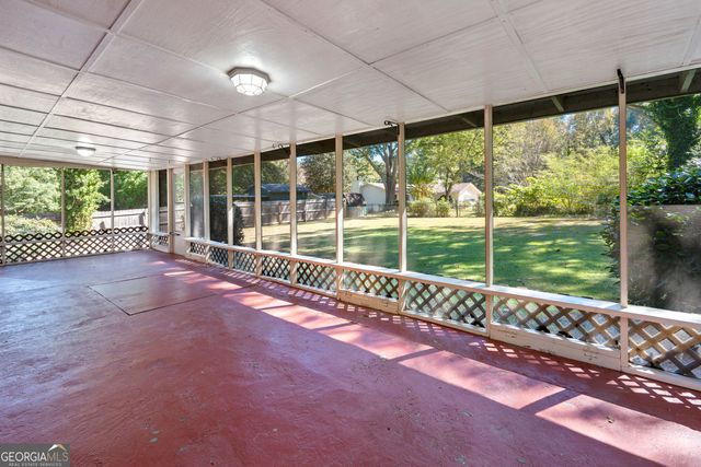 217 Hilltop Drive, Peachtree City, GA 30269