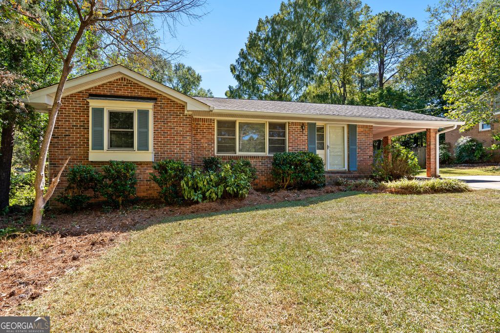 217 Hilltop Drive, Peachtree City, GA 30269