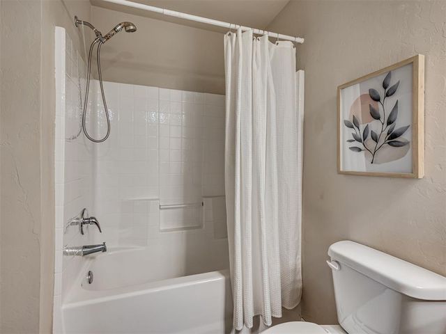 1800 Schooner Road, El Reno, OK 73036