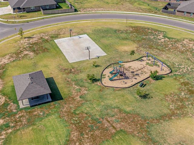 1800 Schooner Road, El Reno, OK 73036