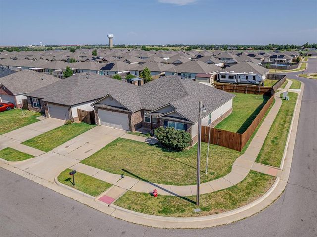 1800 Schooner Road, El Reno, OK 73036