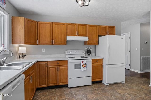 761 Ryder Church Road, Bluff City, TN 37618