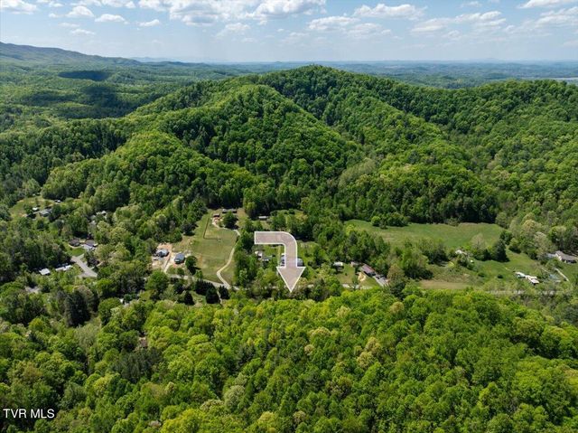761 Ryder Church Road, Bluff City, TN 37618