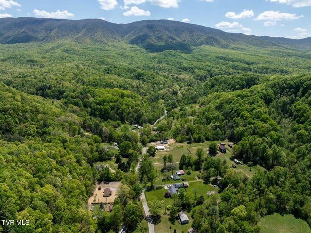 761 Ryder Church Road, Bluff City, TN 37618