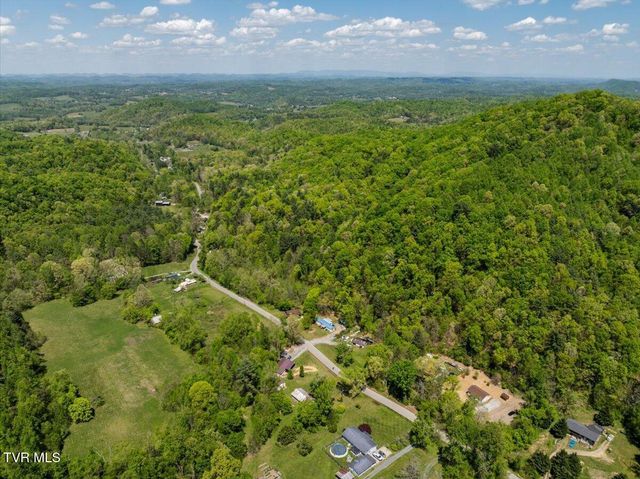 761 Ryder Church Road, Bluff City, TN 37618