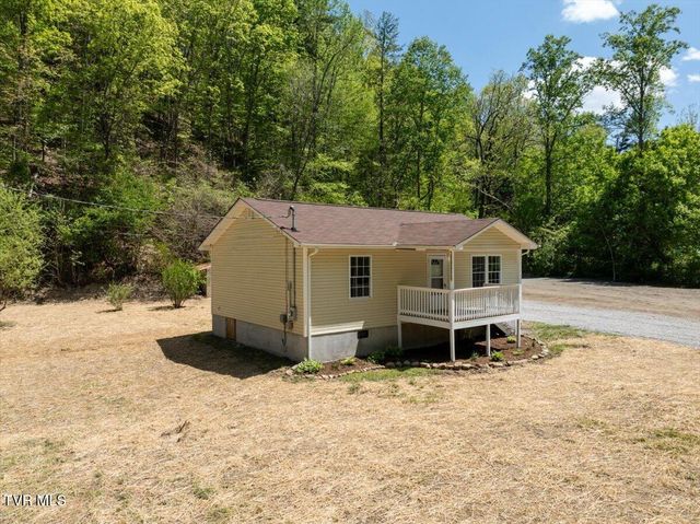 761 Ryder Church Road, Bluff City, TN 37618
