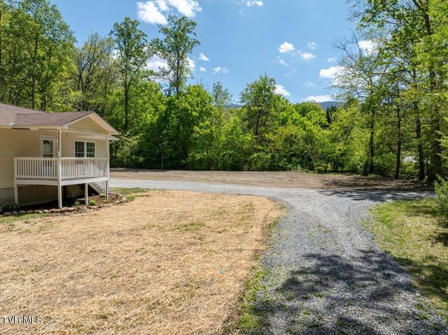 761 Ryder Church Road, Bluff City, TN 37618