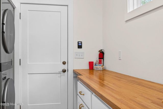 1708 Oakbrook Drive SW, Ocean Isle Beach, NC 28469