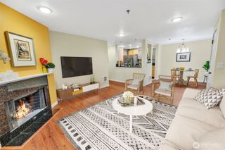975 Aberdeen Avenue NE #F207, Renton, WA 98056