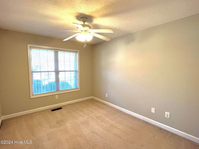 2165 Longleaf Drive SW, Pinehurst, NC 28374