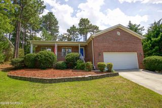 2165 Longleaf Drive SW, Pinehurst, NC 28374