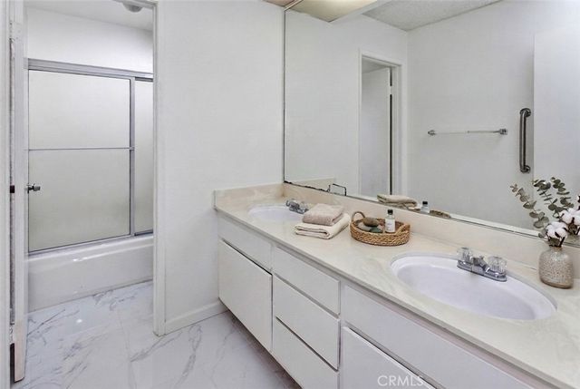 23633 Del Cerro Circle, West Hills, CA 91304