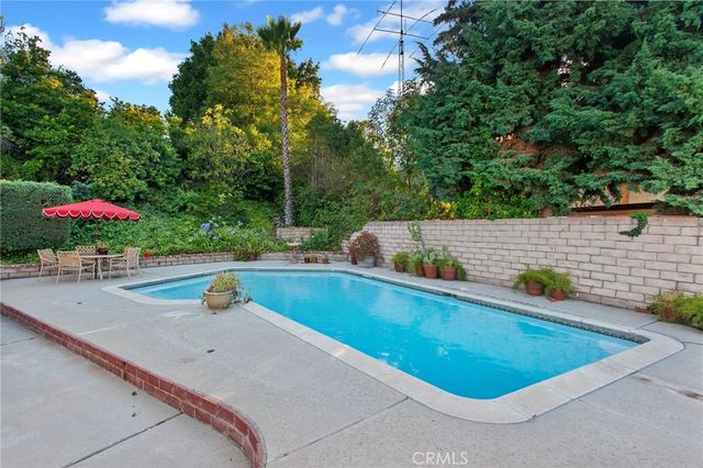 23633 Del Cerro Circle, West Hills, CA 91304