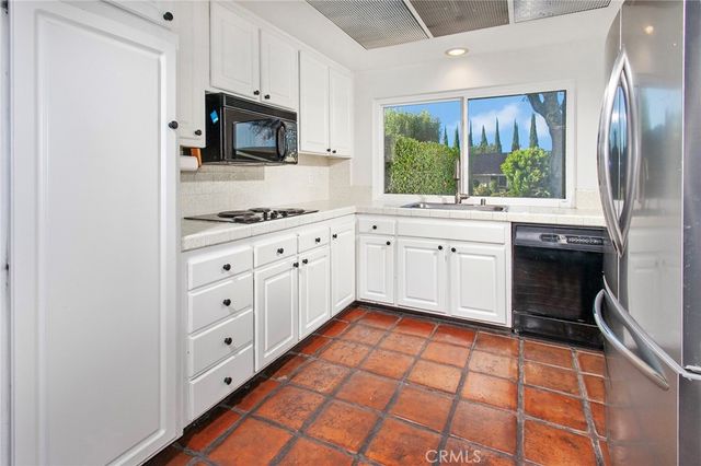 23633 Del Cerro Circle, West Hills, CA 91304