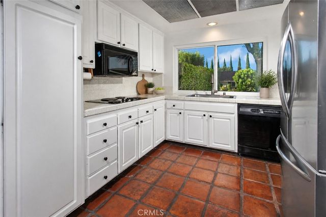 23633 Del Cerro Circle, West Hills, CA 91304