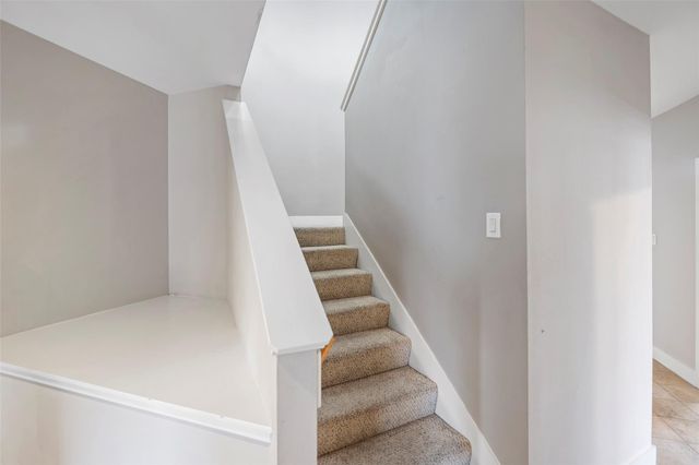 9705 Linkmeadow Lane, Houston, TX 77025