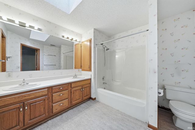 1635 Summer Glen Place, Fort Wayne, IN 46825