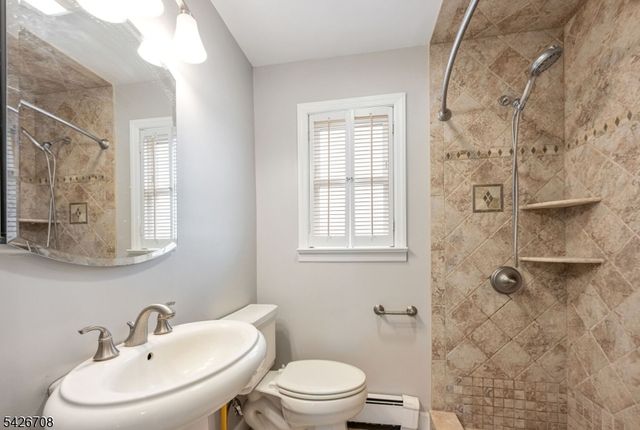 20 Catherine Ave, Saddle Brook Twp., NJ 07663