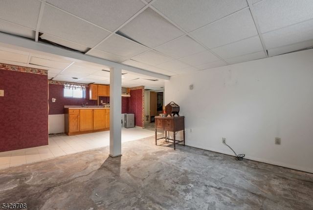 20 Catherine Ave, Saddle Brook Twp., NJ 07663