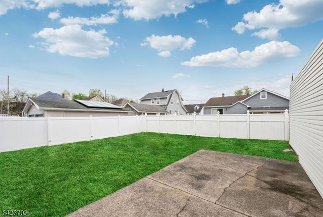 20 Catherine Ave, Saddle Brook Twp., NJ 07663