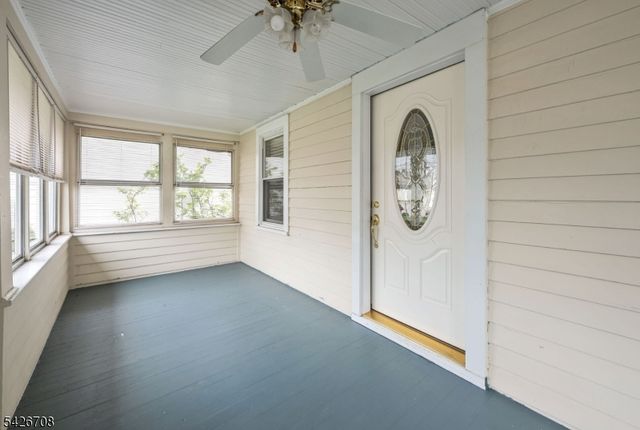 20 Catherine Ave, Saddle Brook Twp., NJ 07663