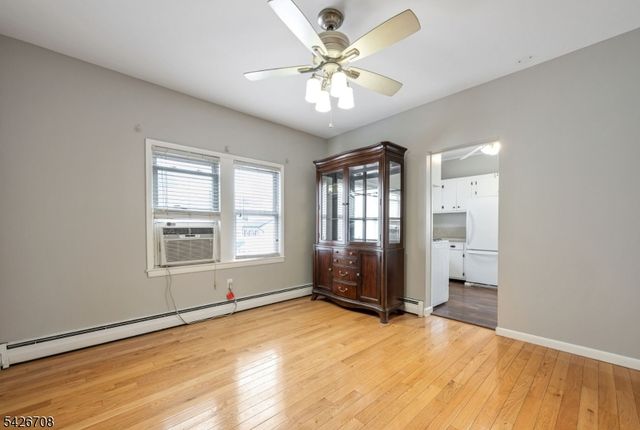 20 Catherine Ave, Saddle Brook Twp., NJ 07663