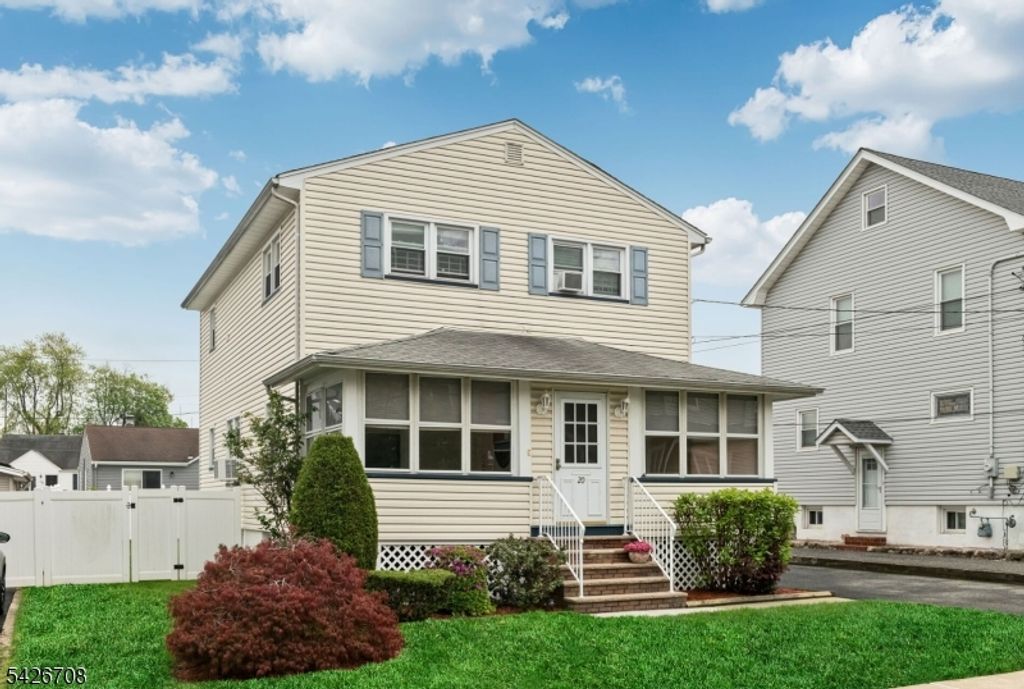 20 Catherine Ave, Saddle Brook Twp., NJ 07663